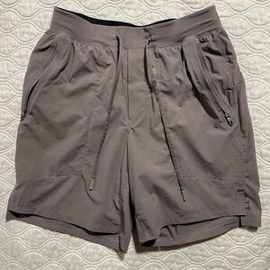 LULULEMON- License to Train Linerless Short